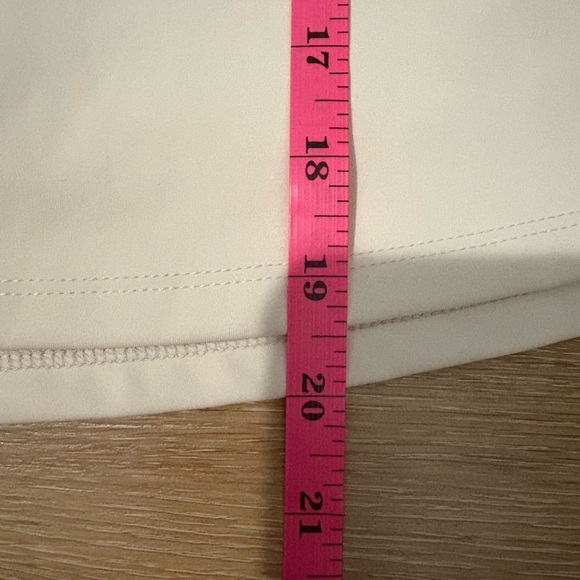 LIVI by Lane Bryant Knit Trouser Skort with 5” Inseam Shorts NWT in Birch Cream - Picture 13 of 13